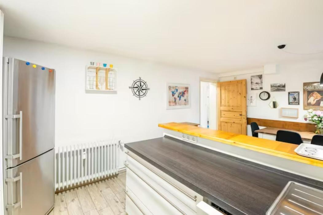 Gemütliche 3-zkb Wc Souterrainwohnung In Bestlage Apartment Hamburg
