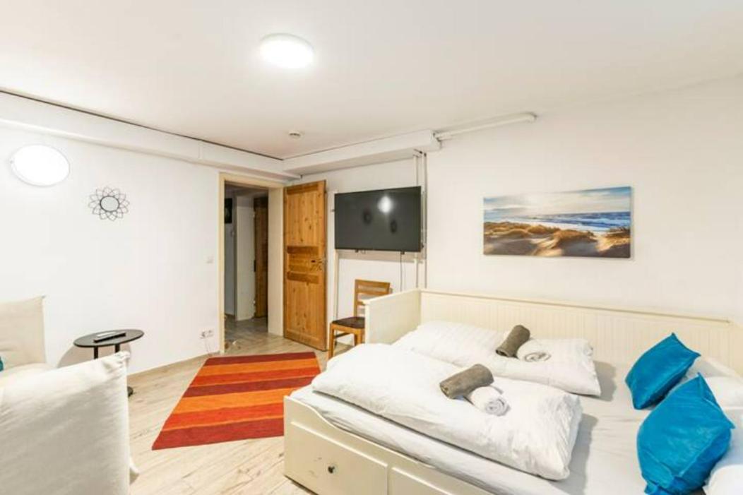 Gemütliche 3-zkb Wc Souterrainwohnung In Bestlage Apartment *